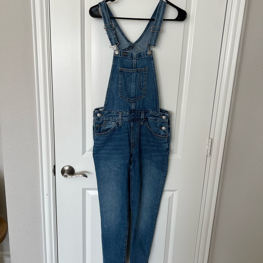 Levi's Slim Ankle Overalls